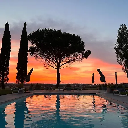 Serra Feriegård Gradara